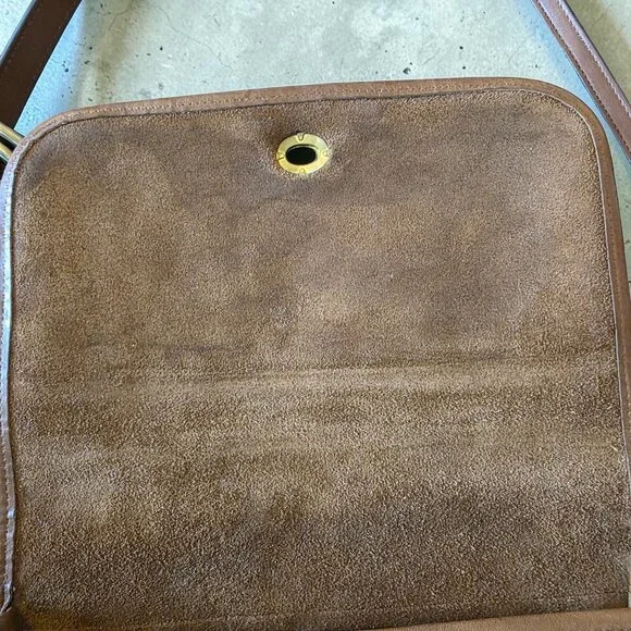 Vintage Coach 2325 British Tan NYC Glove Tanned Leather Turnlock Flap Bag USA